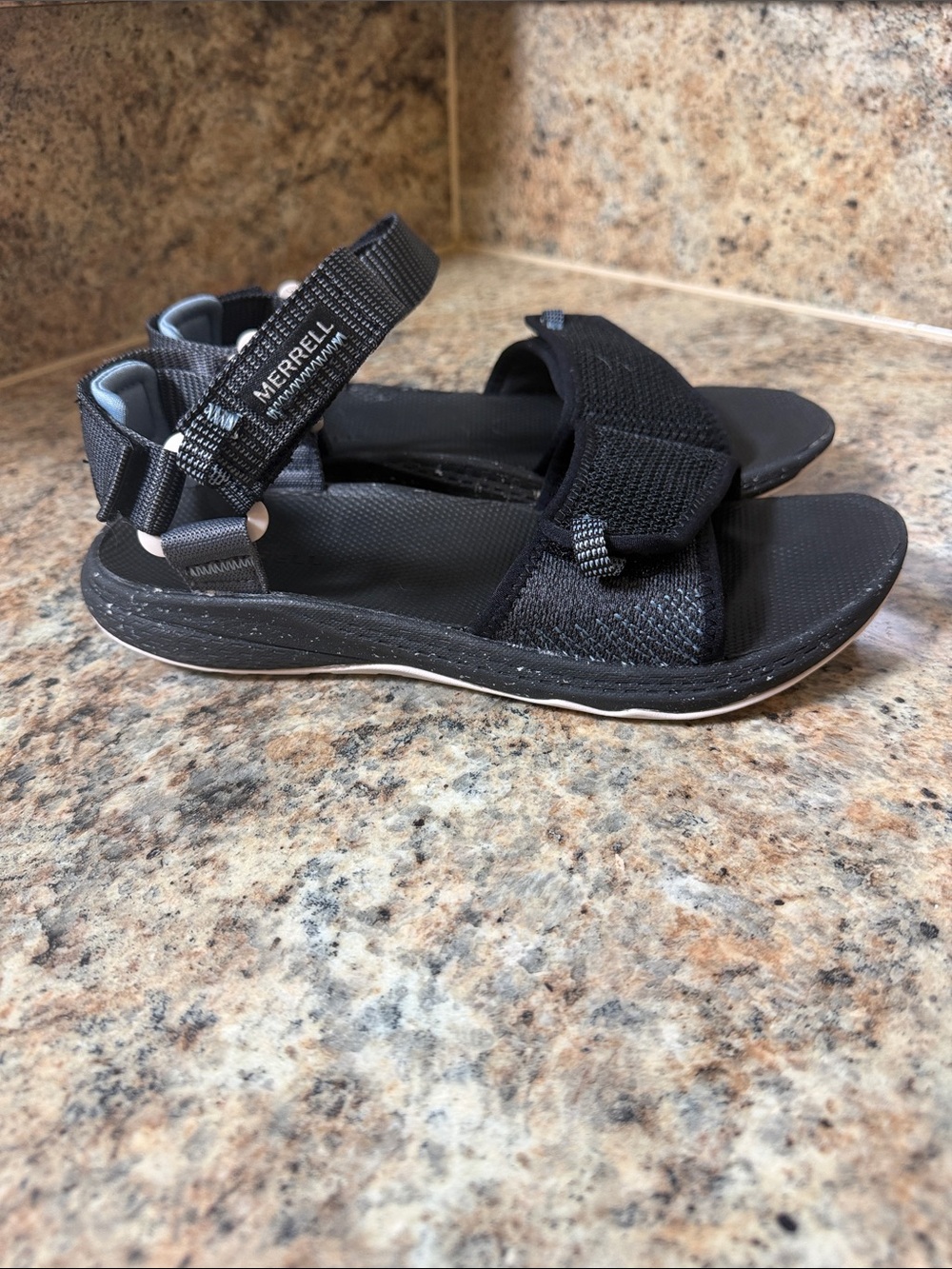 Merrell Women's Bravada Backstrap Sport Sandal Size 6 black